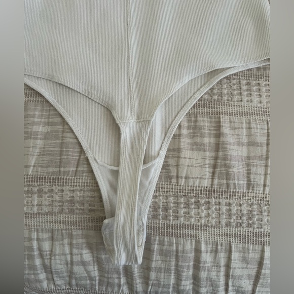 All saints off white bodysuit sz 6 fits like a large - Picture 4 of 9